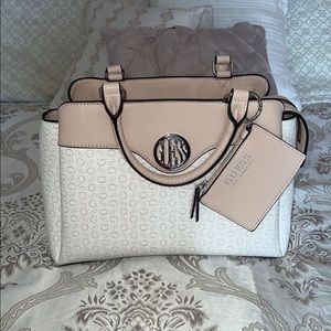 Guess Tote Bag, don't really know why I bought it.